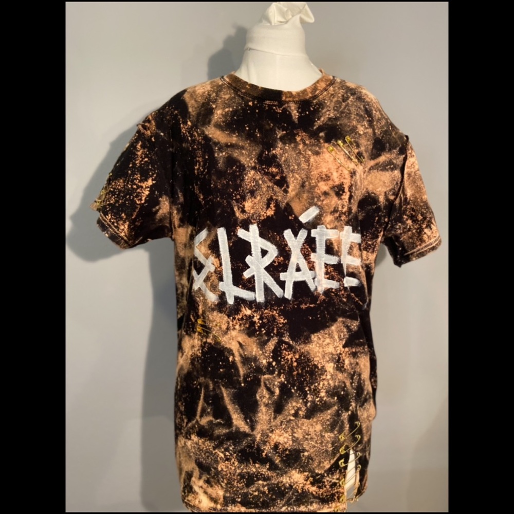 Bleached t-shirt